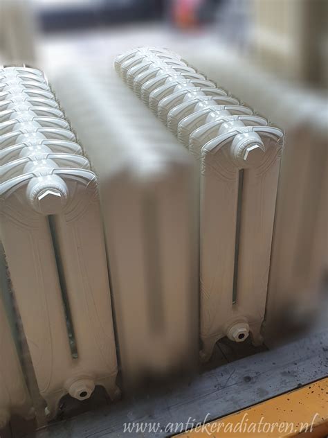 Overzicht van verschillende stijlen gietijzeren radiatoren, van art deco tot landelijk