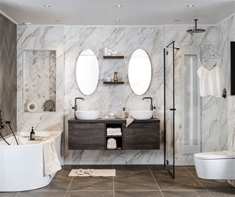Showroom met diverse badkameropstellingen