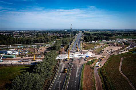 Foto: Brouwersbrug en omliggende infrastructuur onder druk van plannen voor woningbouw