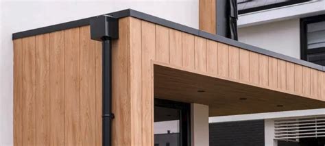 Infographic: Vergelijking houten vs kunststof houtlook gevelbekleding