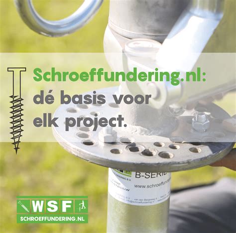Foto: voorbeeld van een schroeffundering bij tuinhuis