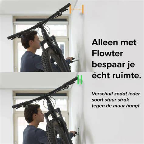 Foto: fiets aan het pedaal ophangen - schets van ruimtebesparing