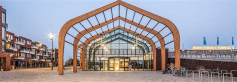 Schematische weergave van de huidige en geplande uitbreiding van Winkelcentrum Broekerveiling