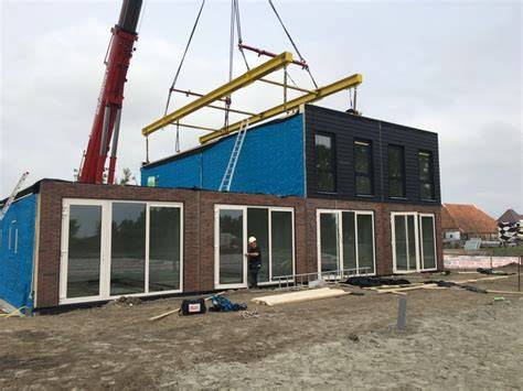 Modulaire bouwsystemen en installaties infographic