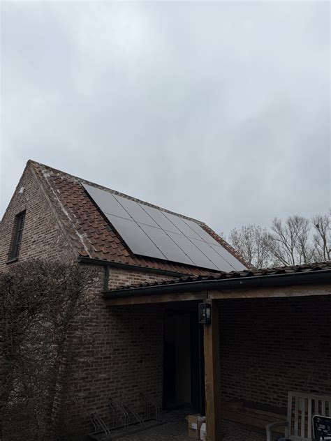WARCO panelen installatie in beeld