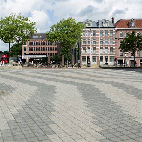 Illustratie van een straatveegmachine op een stedelijk plein