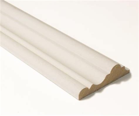 Overzicht van verschillende MDF decorlijsten in witte afwerking