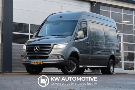 Overzicht van de verschillende veiligheids- en assistentiesystemen in de Mercedes Sprinter.