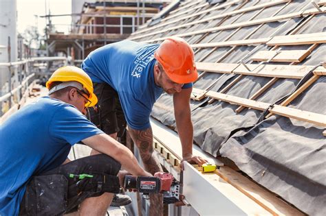 Parlementgebouw tijdens de bouw