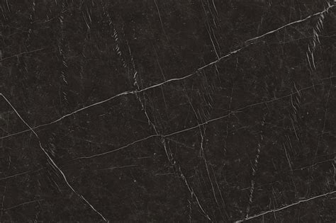 Infographic: Nero Marquina vs. keramiek vs. composiet - eigenschappen, onderhoud en look