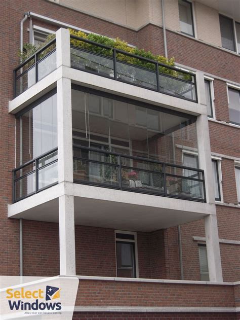 Inspiratie voor een afgeschermd balkon met glazen wanden