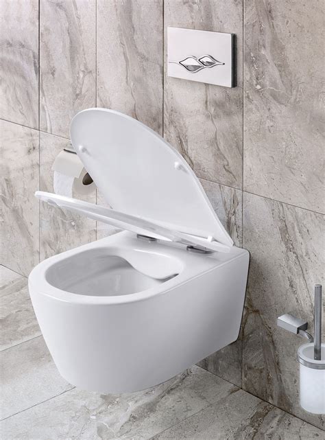 Diverse Geberit toiletsets met strak design en softclose zitting