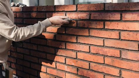 Detail van kalkmortelstructuur en voegwerk