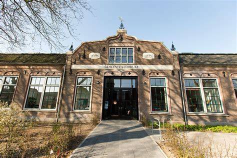 Infographic: Verbouwing Bonifatiusschool Sneek 2007 - kernpunten en locaties