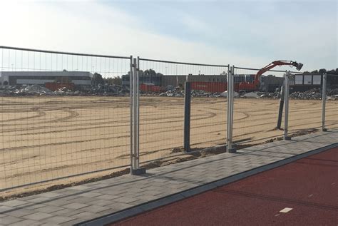 Beveiligingsidee: camera's en hekken rond opslagfaciliteiten