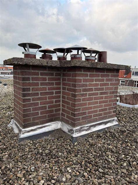 Renovatie van historische schoorstenen in Waalwijk