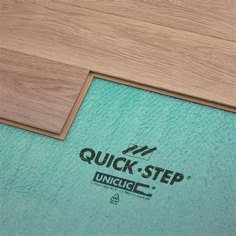 Infographic over Quick-Step Uniclic installatie en Scratch Guard laag