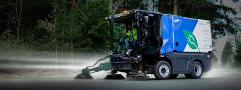 Infographic: werking van een aanbouw veegmachine achter een Stiga-tractor
