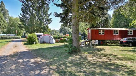 Infografiek: kaart van Campingplatz Wetzlar met ligging aan de Lahn, nabij centrum Wetzlar en Taunus-gebergte