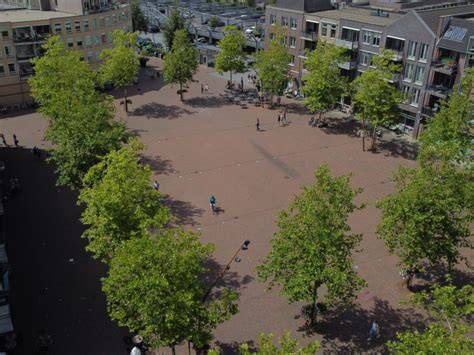 Multifunctionele ruimte en authenticiteit: marktplein Kruiningen