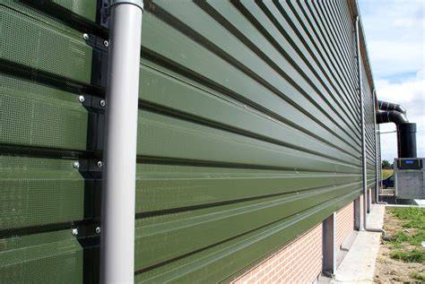 Voltooide montage van groene Trespa-platen