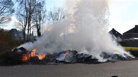 Illustratie die de eisen aan rookontwikkeling en vluchtwegen weergeeft.