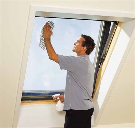 Illustratie van een schoon en goed onderhouden VELUX dakraam