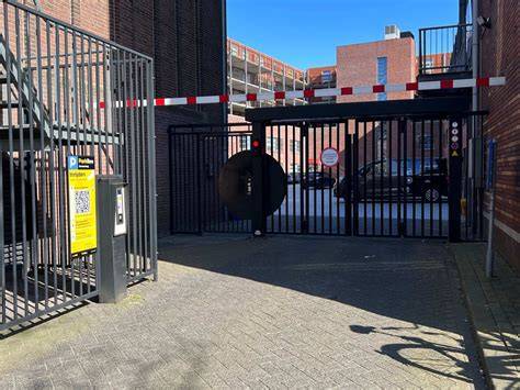 parkeren-en-veiligheid-schutting