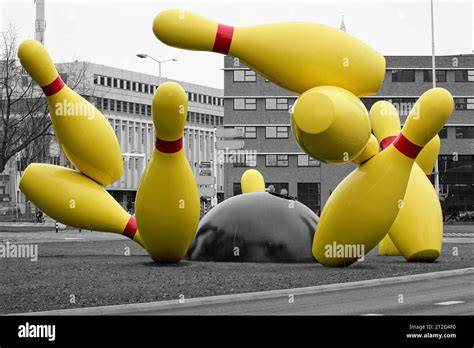 Infographic: Stationsplein, Kennedytoren en The Flying Pins