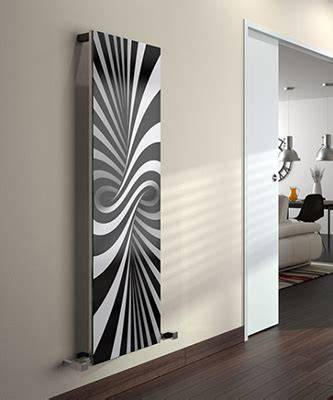 Afbeelding: Designradiator met ingebouwde handdoekrekken