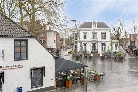 Overzichtskaart van Rosmalen kern met Dorpsstraat en Raadhuisstraat en positionering van het Wapen van Rosmalen