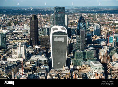 Walkie-Talkie, Cheesegrater en Gherkin nabij de City