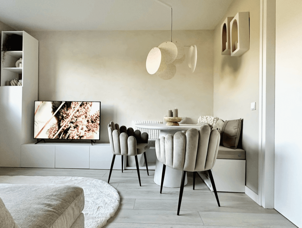 tv-kamer in wabi-sabi stijl